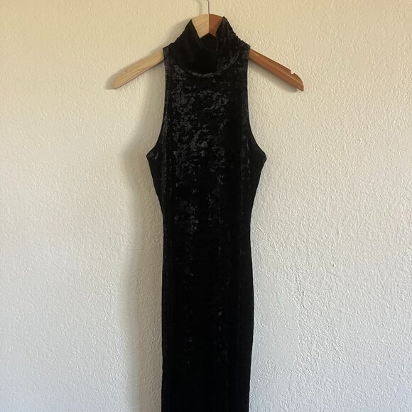 Kendall & Kylie Black Velvet Bodycon Dress - Picture 1 of 5